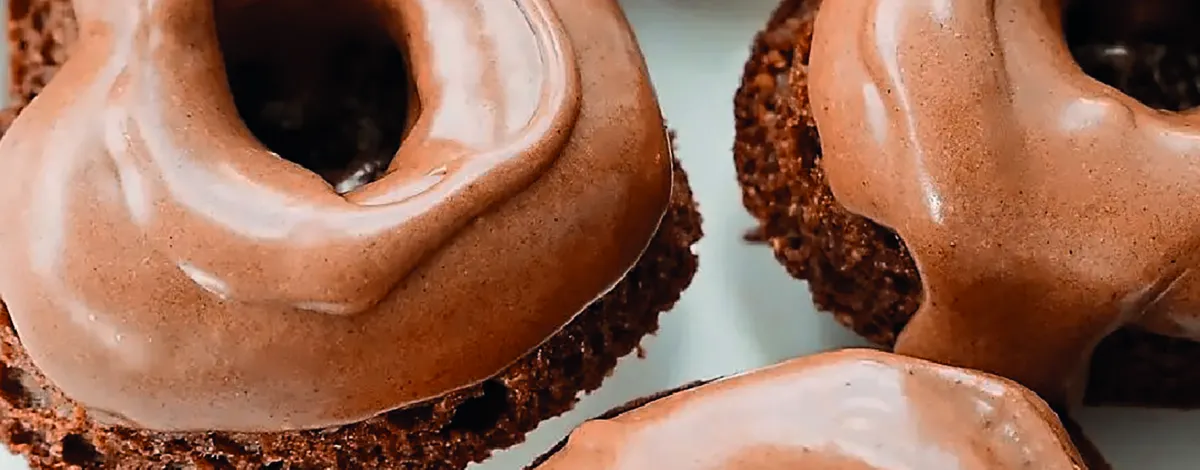 Chocolade donuts met Collageen Peptiden met Cacaosmaak Chocolade donuts met Collageen Peptiden met Cacaosmaak